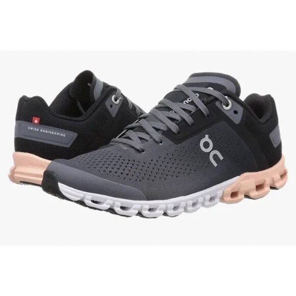 On Running Women's On Cloudflow Skirt Rose Running Sneaker - Picture 1 of 11